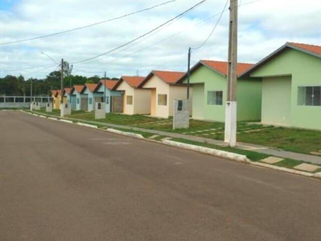 #005-2 - Casa em condomínio para Venda em Porto Velho - RO